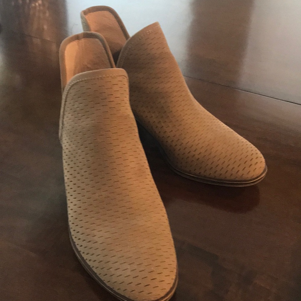 Ankle boots